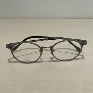 Fred 50022U Round Eyeglasses Titanium